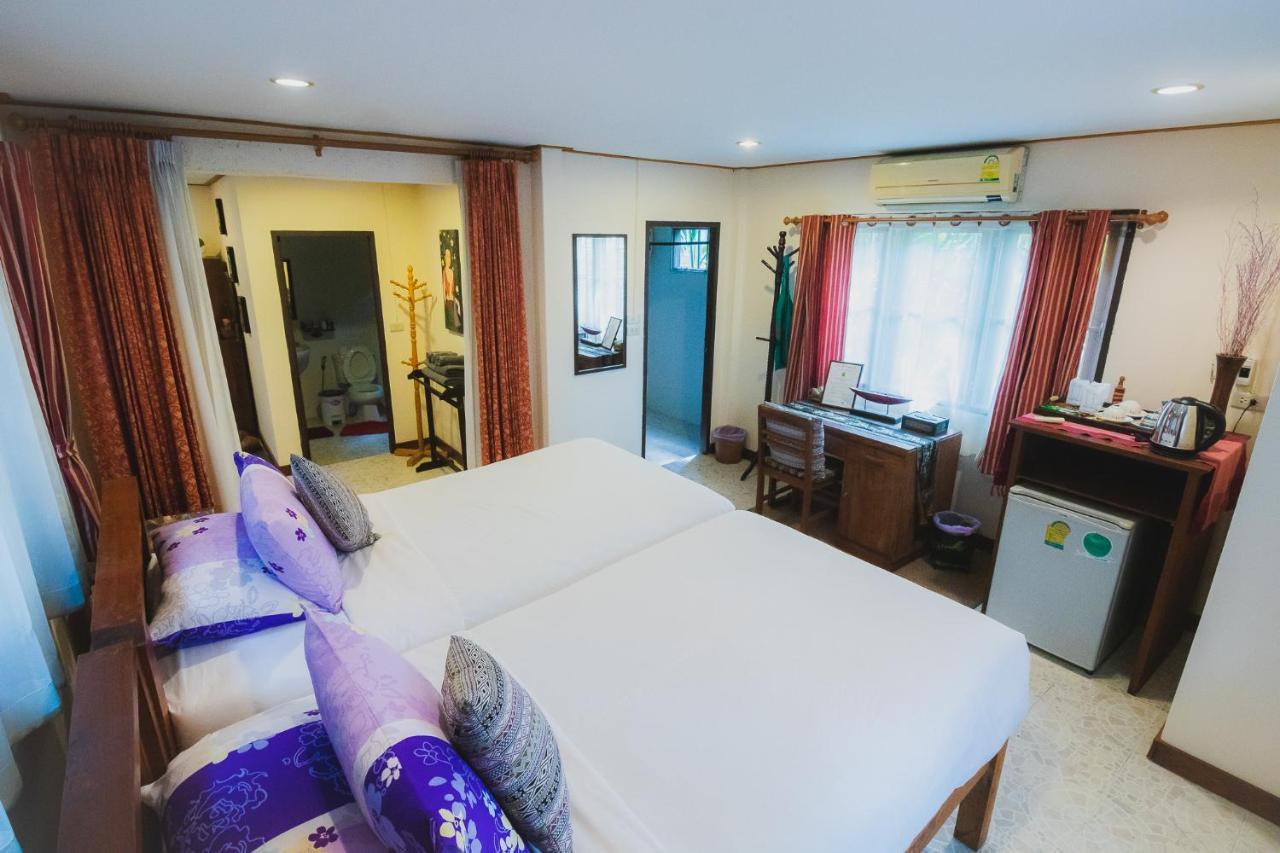 Joy's House & Tour Отель типа 