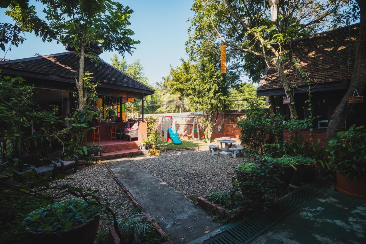 Joy's House & Tour Чиангмай