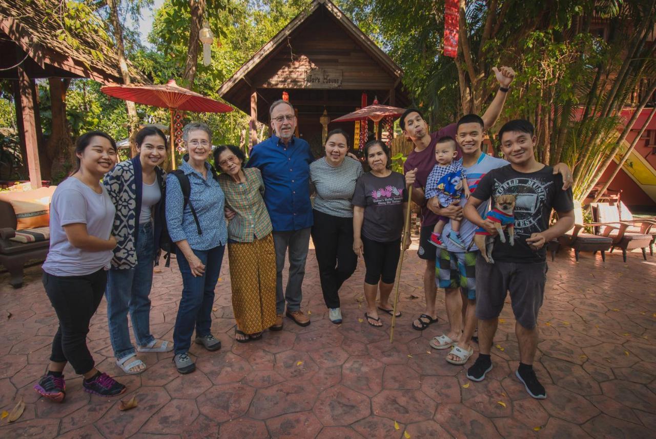 Joy's House & Tour Чиангмай