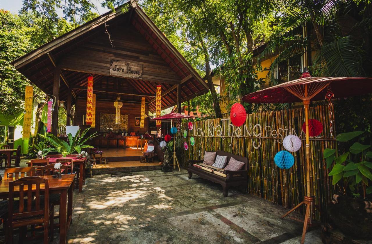 Joy's House & Tour Чиангмай