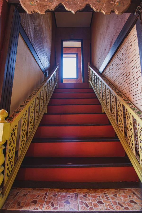 Joy's House & Tour Отель типа 