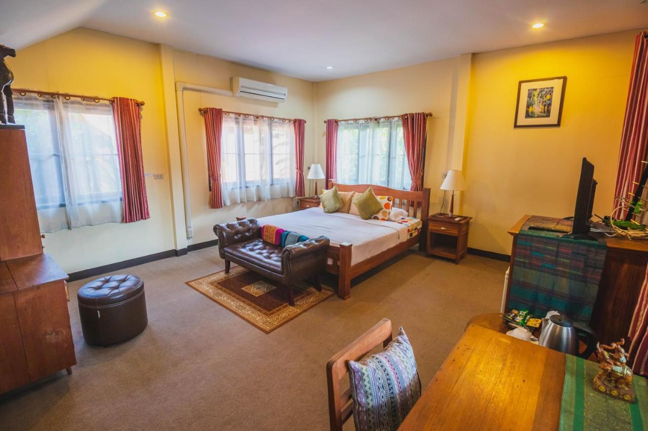 Joy's House & Tour Отель типа 